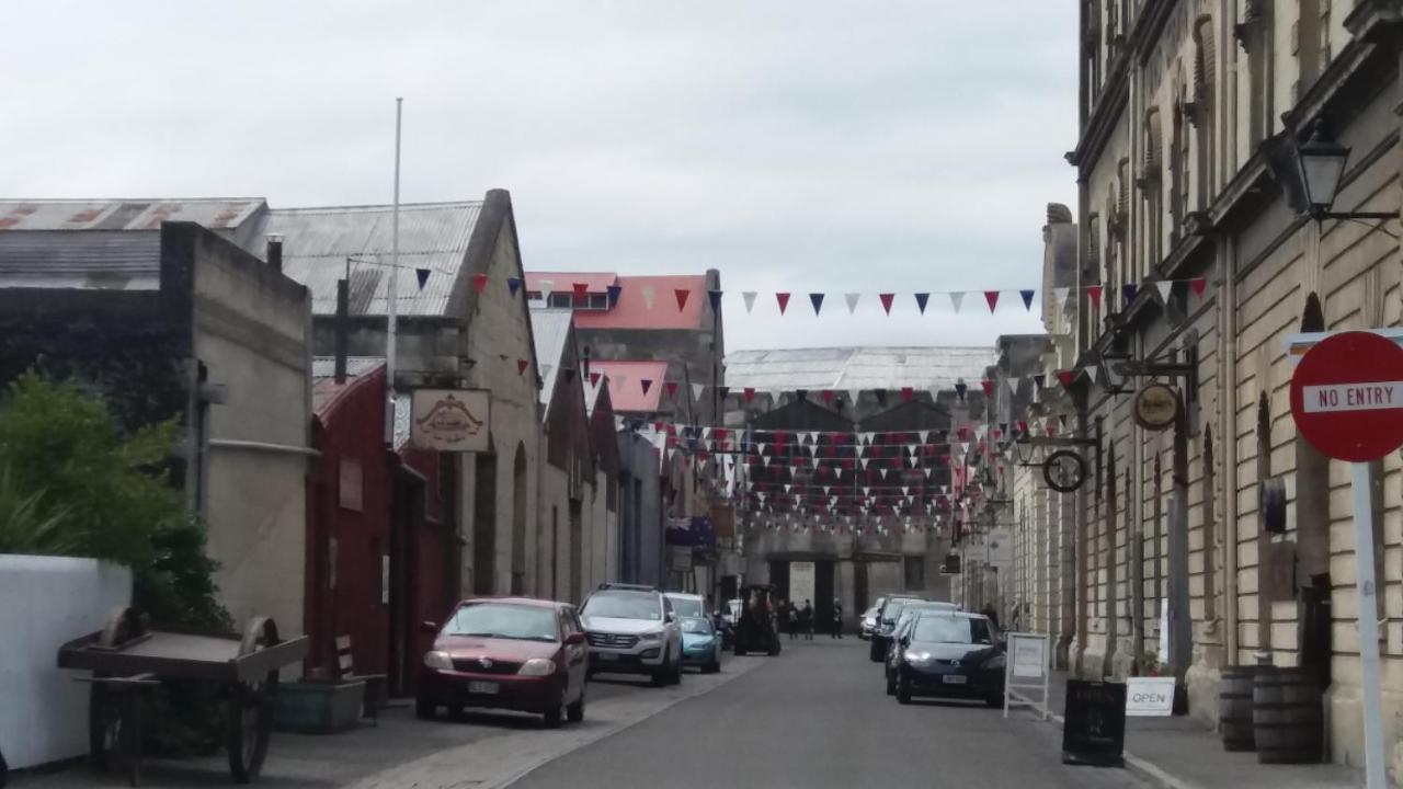Chimneys B&B Oamaru Dış mekan fotoğraf